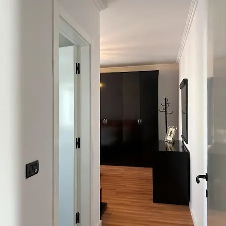 S'S Apartament In Tirana Exterior photo