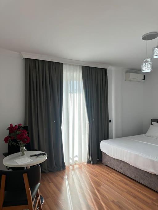 Appartement S's In Tirana